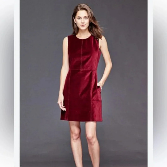 GAP Dresses & Skirts - GAP Women's Velvet Red Sleeveless Crew Neck Short Dress with Pockets 6
